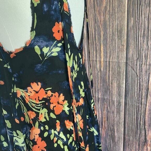 Ecote Women's Black & Coral Floral Tunic Dress Back is Cutout with Ties Small - Picture 4 of 9